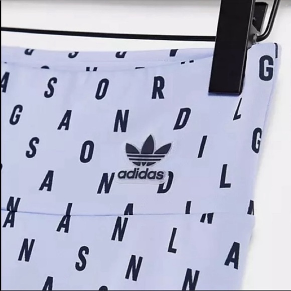 NIP Adidas All Over Logo Biker Shorts in Chalk - Picture 3 of 4